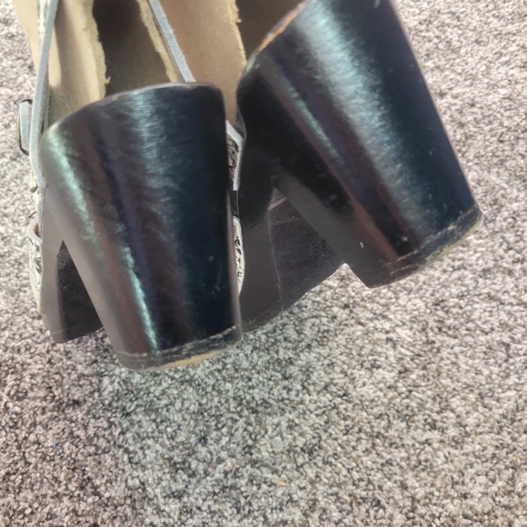 RARE DISCONTINUED HARD TO FIND Sven Comic Book Clogs 39 - Picture 6 of 14